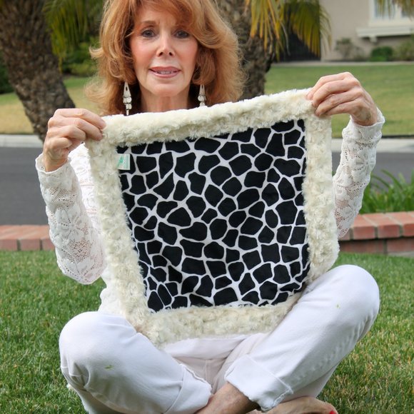 Baby Bonding Blanket - Picture 13 of 17